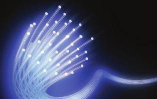 通信工程與計(jì)算機(jī)網(wǎng)絡(luò)工程 通往未來(lái)的數(shù)字橋梁，躋身理科最易就業(yè)十大熱門(mén)專(zhuān)業(yè)